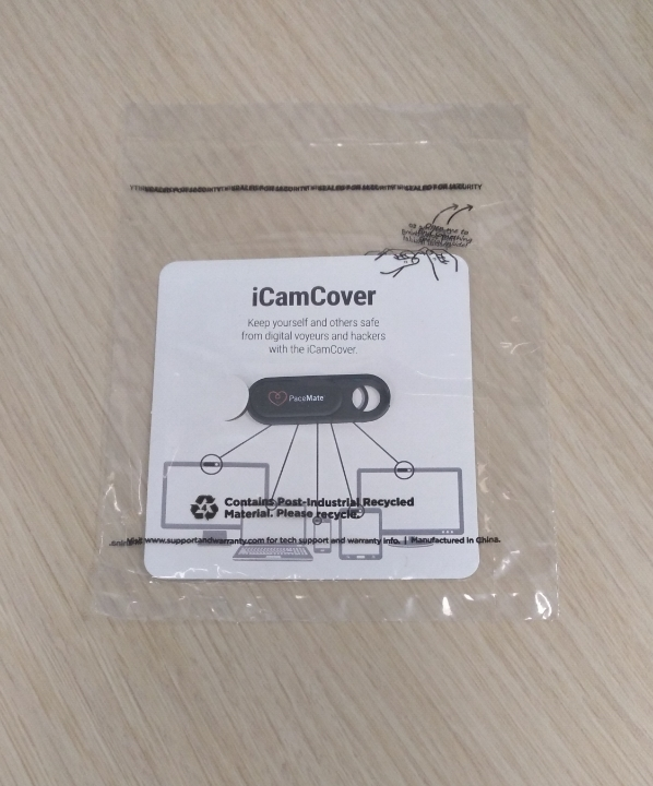 iCamCover Black Plastic w/Red-White Full Logo (Eaches)
